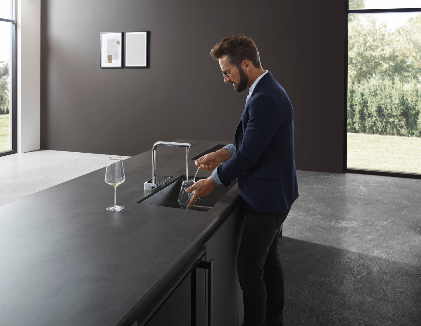 HansGrohe Aquno Select M81 Tek Kollu Eviye Bataryası 250 Çekilebilir Gaga, 2Jet, Sbox - 73830000